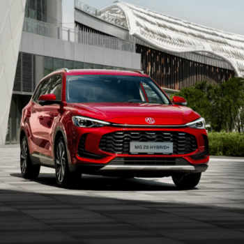 nuova mg zs hybrid+ da Ponginibbi Group piacenza